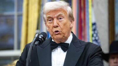  دونالد ترامپ سکوت خود را درباره رقابت نتفلیکس و پارامونت برای تصاحب وارنر برادرز شکست - گیمفا