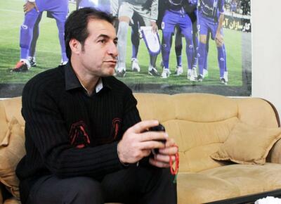 پیشکسوت آبی ها: ساپینتو برای مهاجمان تمرین چارچوب‌شناسی برگزار کند | مهاجم باتجربه داشتیم پرسپولیس را شکست می‌دادیم