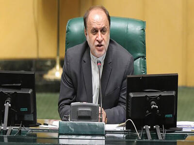 حاجی بابایی: دولت درمورد افزایش قیمت ها تدبیر کند