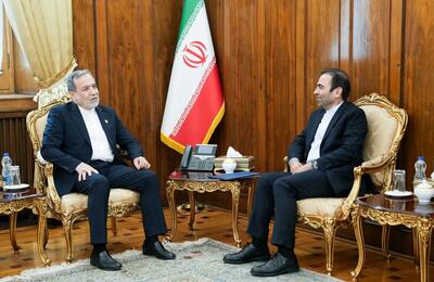  دیدار سفیر جدید ایران در ارمنستان با عراقچی