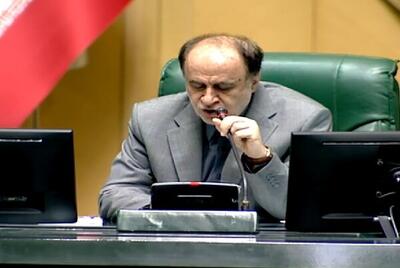 حاجی بابایی: زن قله استحکام و تربیت خانواده و جامعه است