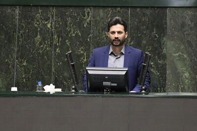 فلاح: افزایش نرخ بهره بانکی را باید کاهش دهیم