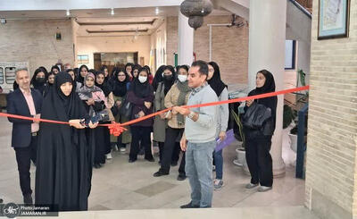  افتتاح نمایشگاه آثار هنرهای تجسمی «میلاد دو نور» + تصاویر