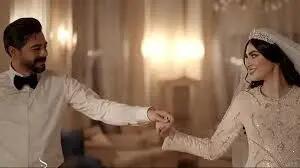 سبک دیزاین کیک عروسی مریم مومن/ ویدئو