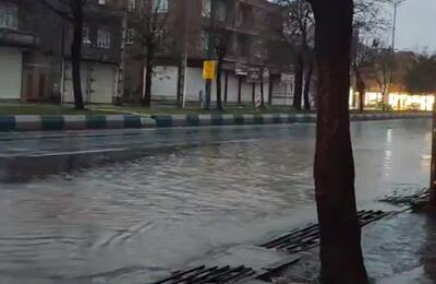  فیلم/ تداوم بارش‌های شدید در پیرانشهر