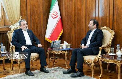  دیدار سفیر جدید ایران در ارمنستان با عراقچی