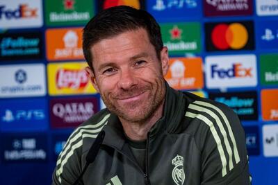 آلونسو: مربی لیورپول شوم؟ جای من در رئال مادرید است و بازیکنان هم پشتم‌اند - پارس فوتبال