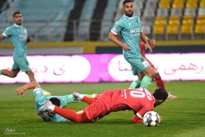 کارشناس داوری مشکوک‌ترین صحنه‌های پیکان - پرسپولیس/ پنالتی و اخراج؟ - پارس فوتبال