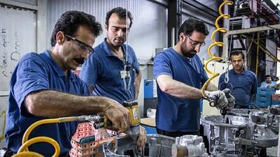 جلسات شورای عالی کار منظم برگزار نمی‌شوند/ تورم بی‌رحم و دستمزدهای ناکارآمد؛ بحران معیشت کارگران در مسیر افزایش