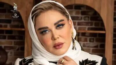 عکس / نگاهی به چیدمان مجلل میز شب یلدای تشریفاتی بهاره رهنما با تزئینات اعیانی و زیبا ...