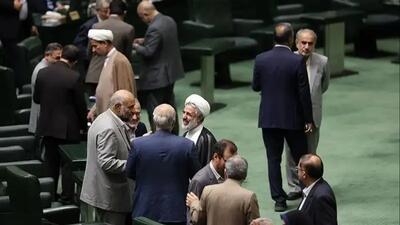 جایگزینی وزیر خانم با وزیر مرد؛ تحلیل دلایل استیضاح وزرا