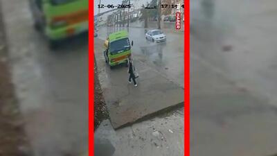  فیلم حادثه خیابانی و نجات زن توسط رهگذران