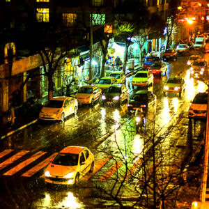 باران می‌بارد امشب