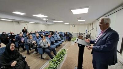 نخستین دوره آموزشی ارتقا سطح سواد سلامت با استقبال بازنشستگان تامین اجتماعی برگزار شد