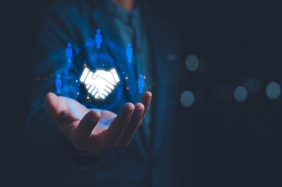 چرا آیندهٔ ارتباطات، رهبری کسب‌وکار است نه روابط‌عمومی؛ نقش استراتژیک جدید ارتباطات در عصر اعتماد و ریسک - شارا