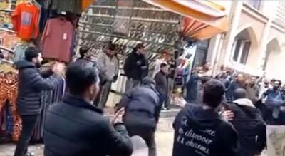  آواز خیابانی؛ اکیپه دارن تو بازار میرقصن از پشت خیلی ضایعن ولی خروجی نشون دادن معرکه