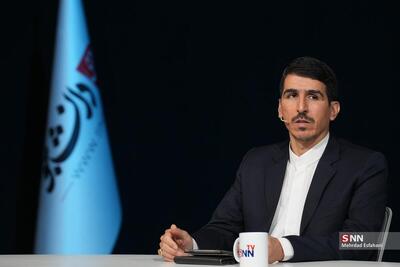 انتقاد مالک شریعتی از انتقال یک پالایشگاه از محل پیش‌بینی‌شده به شهر دیگر + فیلم