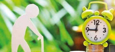 «بیمه اکمل» امکانی که بازنشستگان  توان پرداخت هزینه‌اش را ندارند