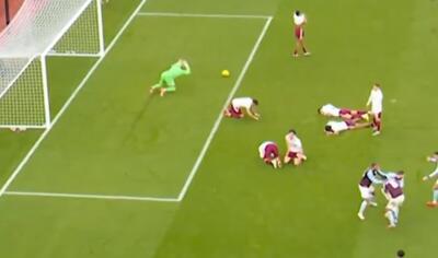 واکنش بازیکنان آرسنال پس از گل خوردن در دقیقه 5+90 مقابل استون ویلا