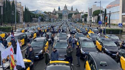 چرا قرارداد بارسلونا با اوبر باعث اعتراض مقابل نیوکمپ شده است؟