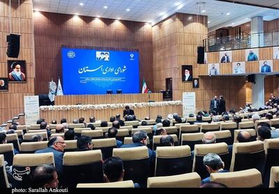 تأخیر نیم ساعته در شروع جلسه شورای اداری استان کرمان - تسنیم