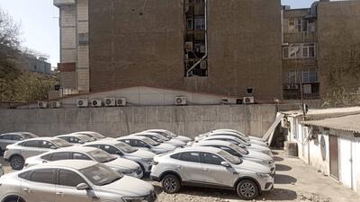 کشف انبار مشکوک خودروهای خارجی وسط تهران