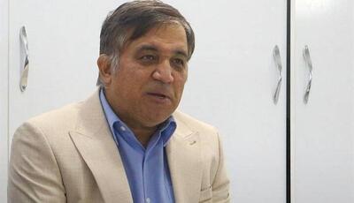  تاجرنیا: عارف آقاسی بازیکن استقلال می‌ماند