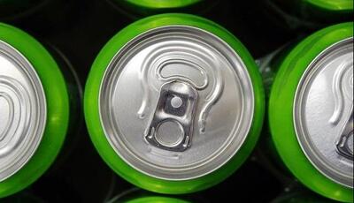 هشدار پزشکان درباره مصرف زیاد نوشابه‌های انرژی‌زا