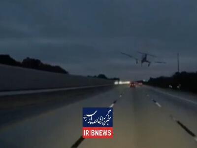 سقوط هواپیمای کوچک روی خودرو در آمریکا!