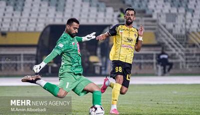 سپاهان با خیال راحت در صدر ماند؛ کسی جلودار شاگردان محرم نیست