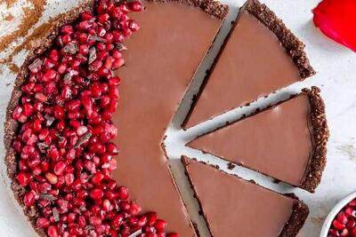 دسر شب یلدا با بیسکویت و شکلات