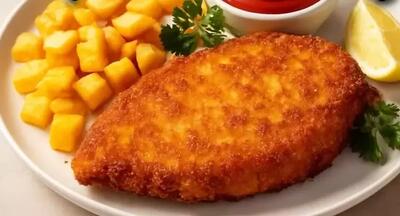  طرز تهیه شنیسل مرغ ترد، بدون نیاز به تخم مرغ و آرد !