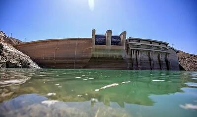 سد زاینده‌رود فقط حدود ۸ درصد آب دارد