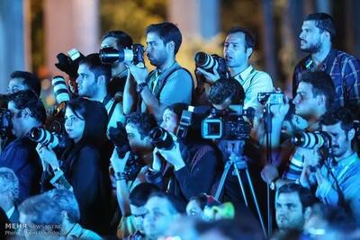 عضو شورای شهر سمنان: خبرنگاران «کلاغ» هستند؛ عقابی که با دید بلند پرواز می‌کند، وقت خود را صرف چند کلاغ نمی‌کند