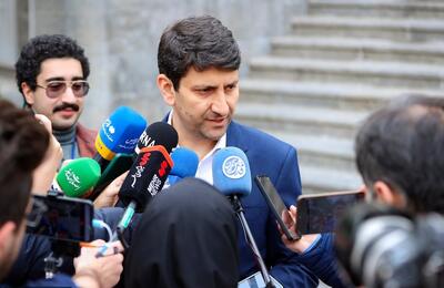 وزیر ارتباطات: فیلترشکن‌ها به شدت شبکه را دچار مشکل کرده اند / تداوم محدودیت ها نه‌تنها به اهداف فرهنگی مورد انتظار کمک نکرده، بلکه موجب گسترش استفاده علنی از فیلترشکن‌ها و شکل‌گیری اختلالات پایدار در ارتباطات شده