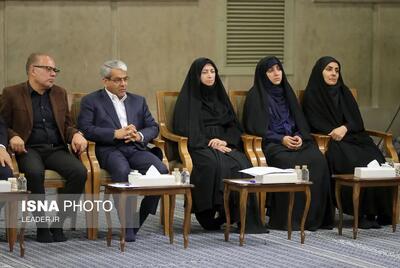 روزنامه اعتماد: در دولت چهاردهم بیشترین حکم برای زنان صادر شده؛ ۲۱ زن پست مدیریتی دارند