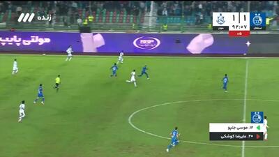 ببینید؛ سرنگونی حردانی در محوطه جریمه ملوان/ پنالتی استقلال سوخت؟