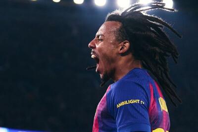 پیروزی حیاتی بارسلونا در نیوکمپ اسپاتیفای با کامبک مقابل فرانکفورت