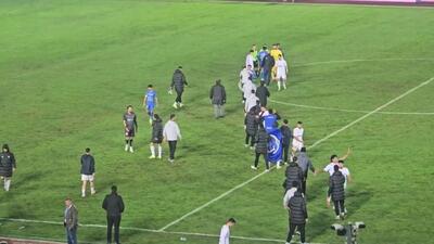 لحظات پس از سوت پایان بازی استقلال - ملوان