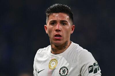 انزو فرناندز یک مدیر برنامه آشنا پیدا کرد