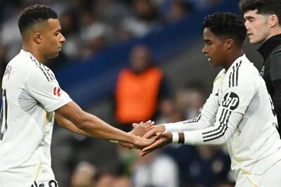 ستاره طردشده برزیلی ناجی آلونسو می‌شود؟