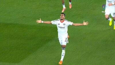 گل اول اینتراخت فرانکفورت به بارسلونا (کناوف)