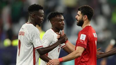 اتفاق عجیب و خنده‌دار؛ این جدال مغزها را از دست ندهید! (ویدیو)