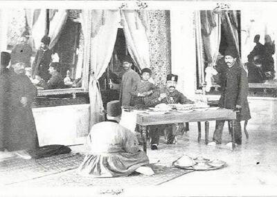 لقمه کردن موش در محضر شاه! | نام آشپز شاه روی یک بازارچه