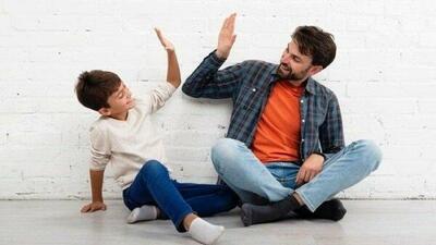 والدین باید مهربان اما قاطع باشند