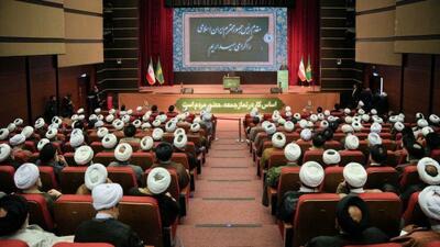 پزشکیان: مقابله با راهبردهای دشمن نیازمند وحدت، تعامل با همسایگان و تکیه برمردم است