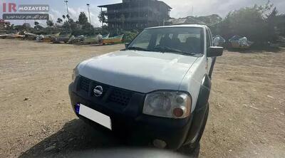 حراج نیسان رونیز سفید رنگ مدل 1388 (شرکت طراحی)