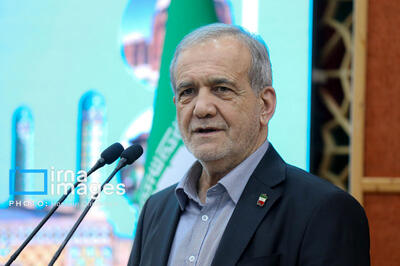 پزشکیان: ضروری است زین‌پس تمام صنایع آب‌بر صرفاً در سواحل جنوبی توسعه پیدا کنند