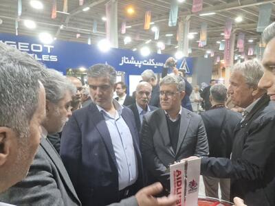 افتتاح چهاردهمین نمایشگاه تخصصی خودرو، قطعات و صنایع وابسته در اراک