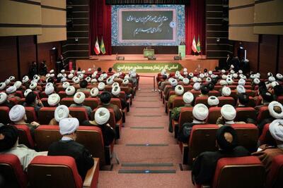 پزشکیان: مقابله با راهبردهای دشمن نیازمند وحدت، تعامل با همسایگان و تکیه برمردم است